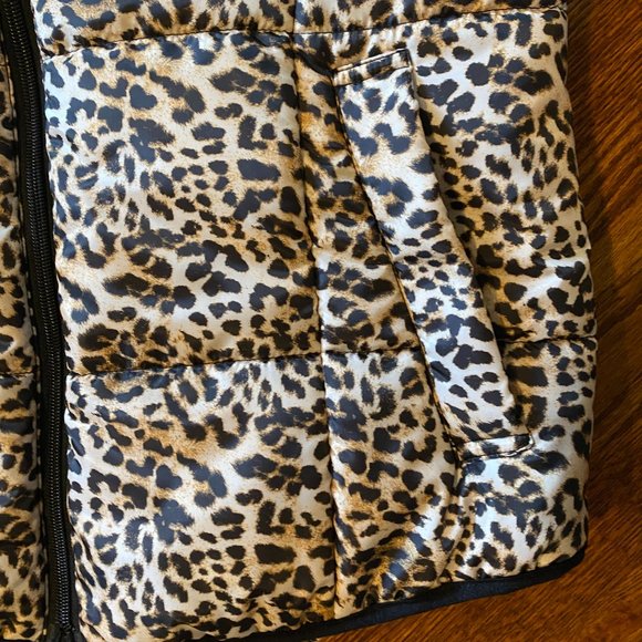 LAST CHANCE: New Directions Leopard Print Polyester Vest - Size Medium - Picture 3 of 4